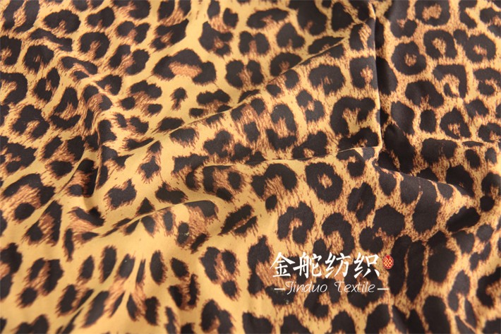 韩国绒豹纹印花