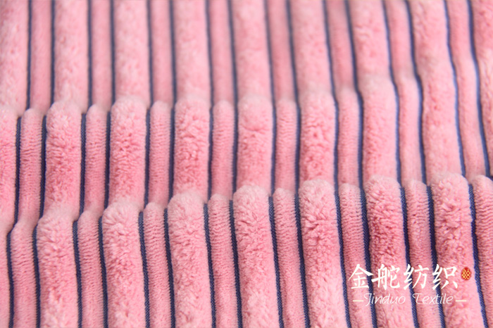 2.5条双色阳离子灯芯绒,绒型饱满 2.5条双色阳离子灯芯绒,绒型饱满