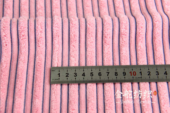 2.5条双色阳离子灯芯绒,条绒粗细 2.5条双色阳离子灯芯绒,条绒粗细