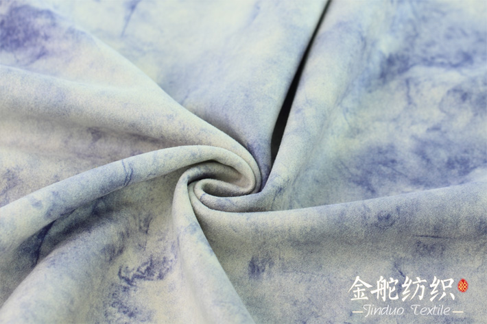 浅蓝色印花麂皮绒效果图 浅蓝色印花麂皮绒效果图