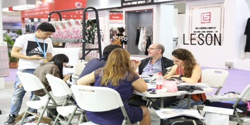 时尚涌动，2018柯桥春季纺博会！