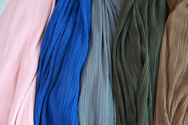 压皱麂皮绒 新款时装面料 童装面料 2018新品